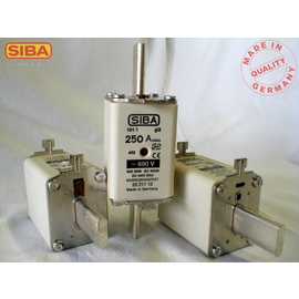 2021113.200 SIBA NH-Sicherung Gr. 1 200A 660/690V Produktbild