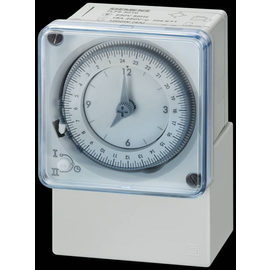 7LF53010 Siemens Synchron-Schaltuhr Tag 1 Wechsler 230V/50Hz Aufputz Produktbild front M