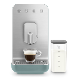 BCC13EGMEU SMEG Kompakt- Kaffeevollautomat mit integriertem Milc Produktbild