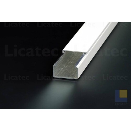 61105 Licatec Installationskanal CKA 30 x 20 Aluminium RAL 9010 Produktbild Front View L