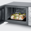 776800 Severin MW 7768 Mikrowelle, 800 W, 20 L, 1000 W Grill, Glasboden, 2 Ebe Produktbild Additional View 2 S