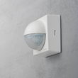 1010200 Theben theLuxa R180 WH Bewegungsmelder 180° Schutzart IP55 Produktbild Additional View 2 S