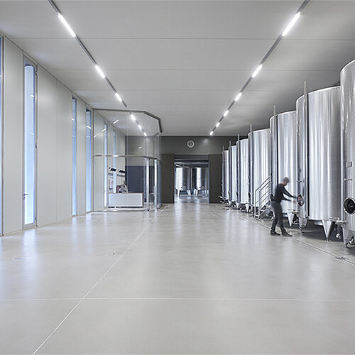 22171663 Zumtobel TECTON T 3000 WH IP64 Tragschiene Produktbild Additional View 2 L