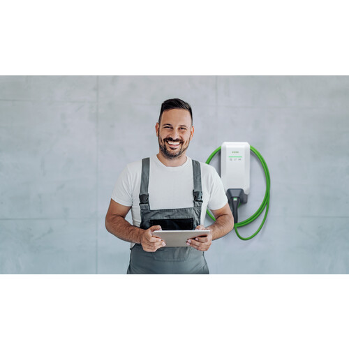 131742 Keba P40 Pro black | 22kW-3phase | cable 6m | BLE-WiFi | RFID-15118 | MID Produktbild Additional View 1 L