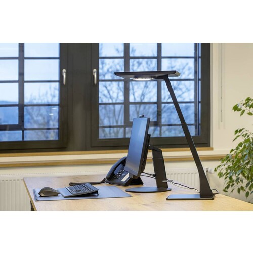 7094459 Trilux Tischleuchten Bicult T HCL Prismen schwarz 54W 5580lm Wide red Produktbild Additional View 6 L
