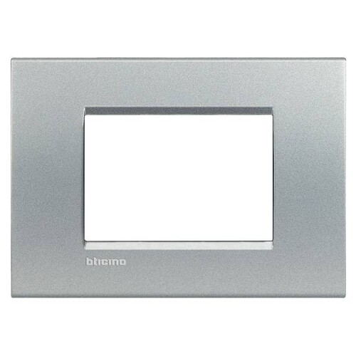 LNA4803TE Bticino Light Rahmen TECH 3-modulig Produktbild Additional View 2 L