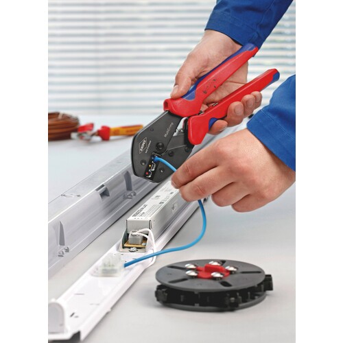 973302 KNIPEX MULTI CRIMPZANGE M. 5 EINSÄTZEN IM RUNDMAGAZIN Produktbild Additional View 5 L